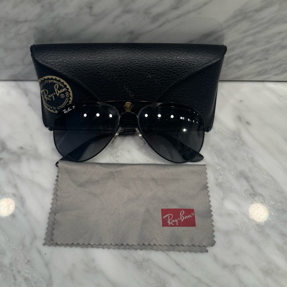 Black Gradient Ray Ban Aviators